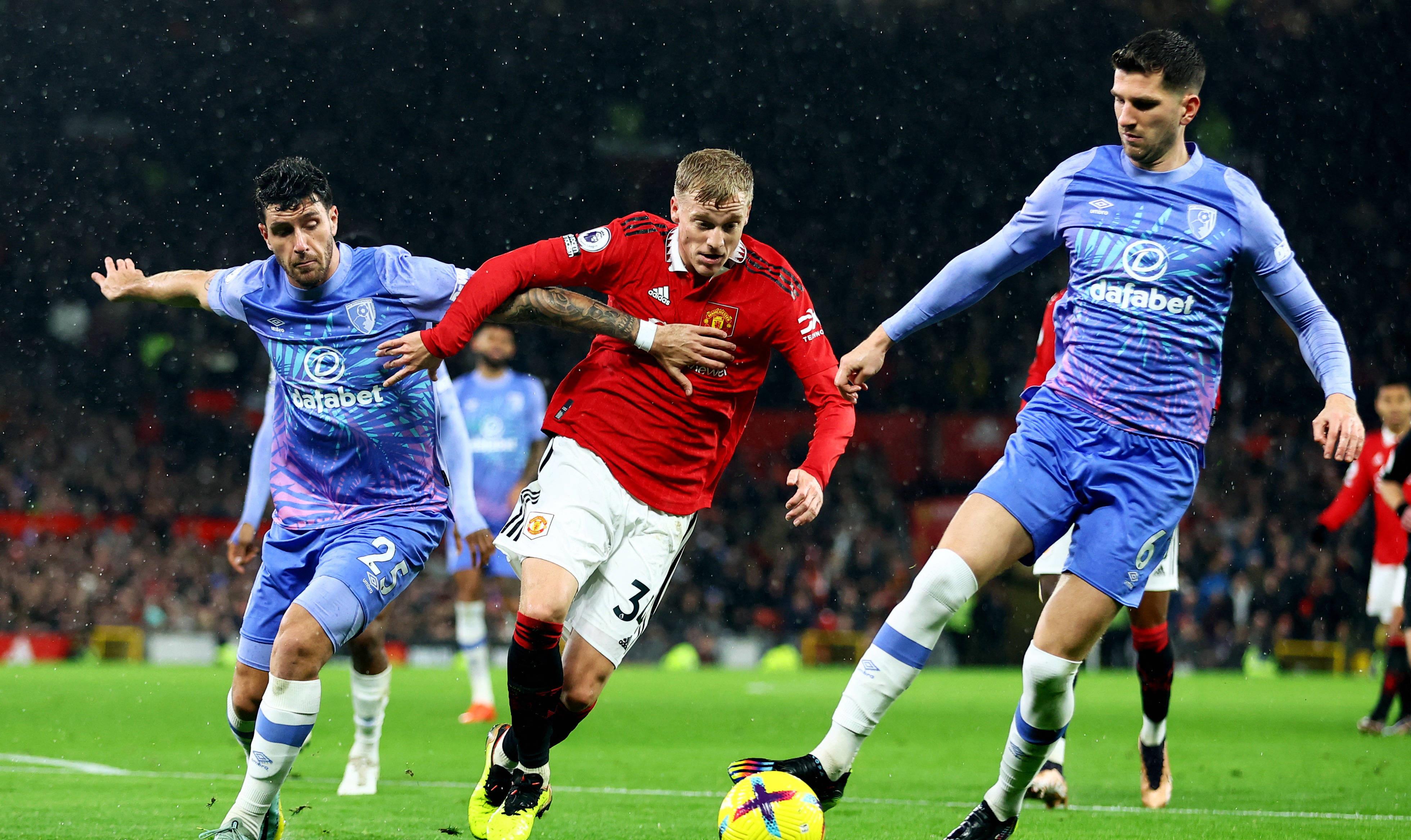 开云体育注册-关于曼联内部会议纪要流出——国际比赛日遗憾出局，英超使命明确，训练强度明显提升的信息